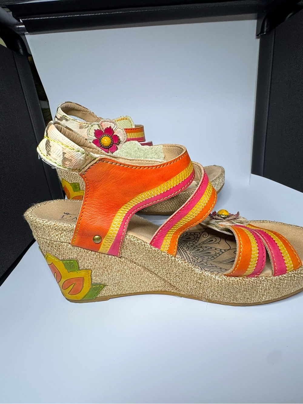 L’Artiste Spring Step KARNIT hand painted Floral Leather Espadrille Wedge EU 41 - Picture 8 of 13